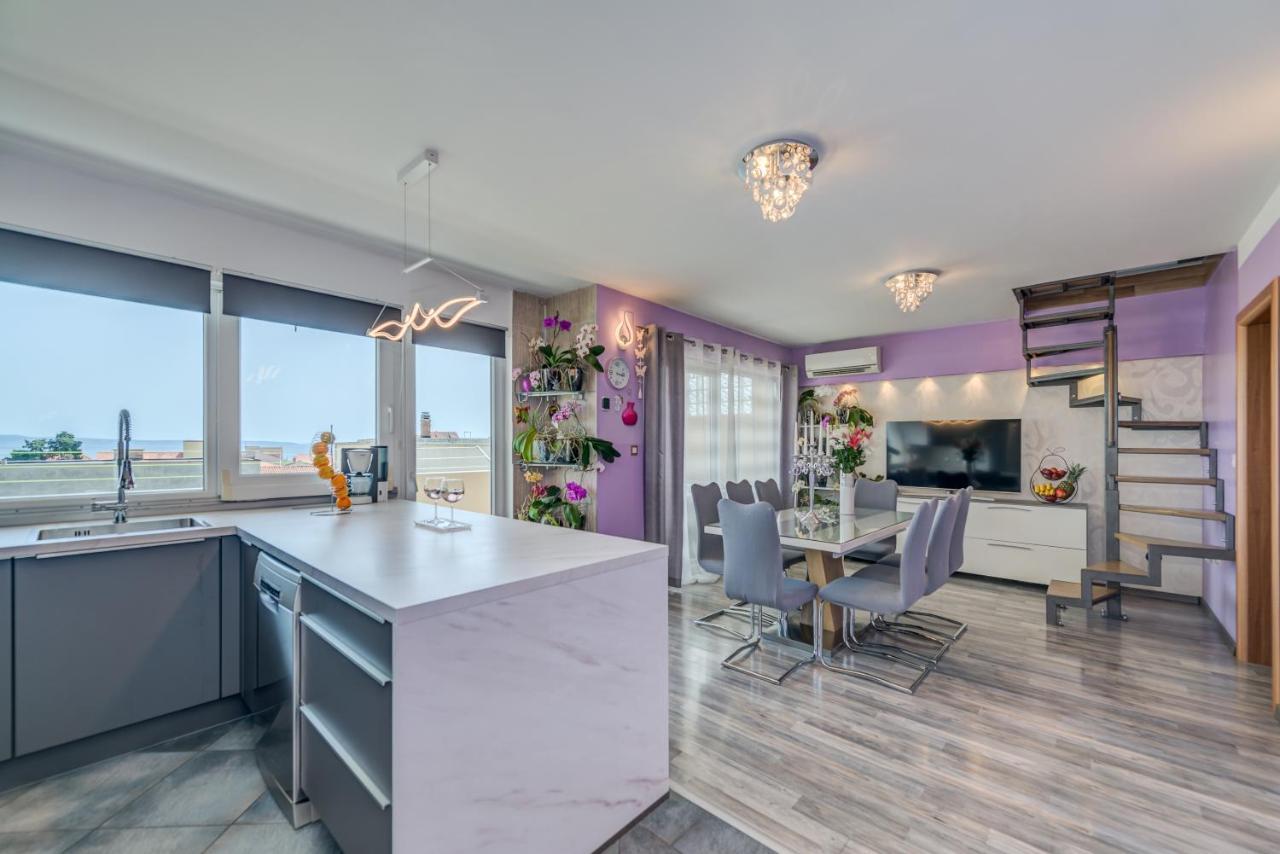 Summer Orchid - Spacious Duplex By The Beach & Ps5 Стобрек Экстерьер фото