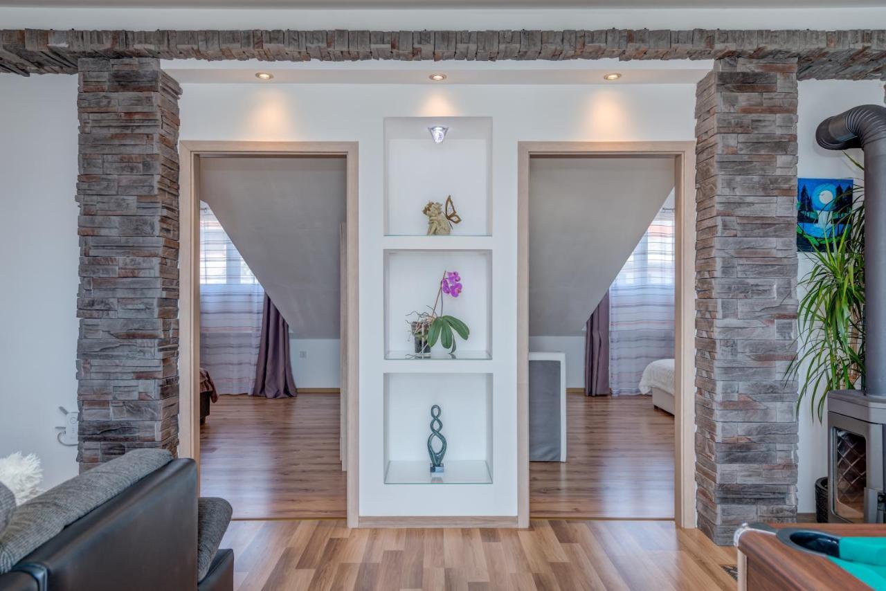 Summer Orchid - Spacious Duplex By The Beach & Ps5 Стобрек Экстерьер фото