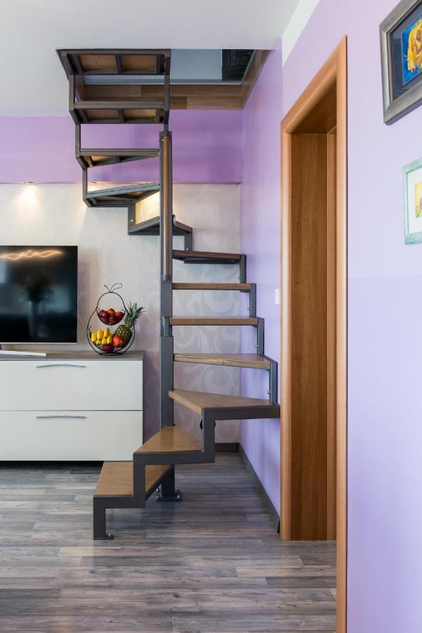 Summer Orchid - Spacious Duplex By The Beach & Ps5 Стобрек Экстерьер фото