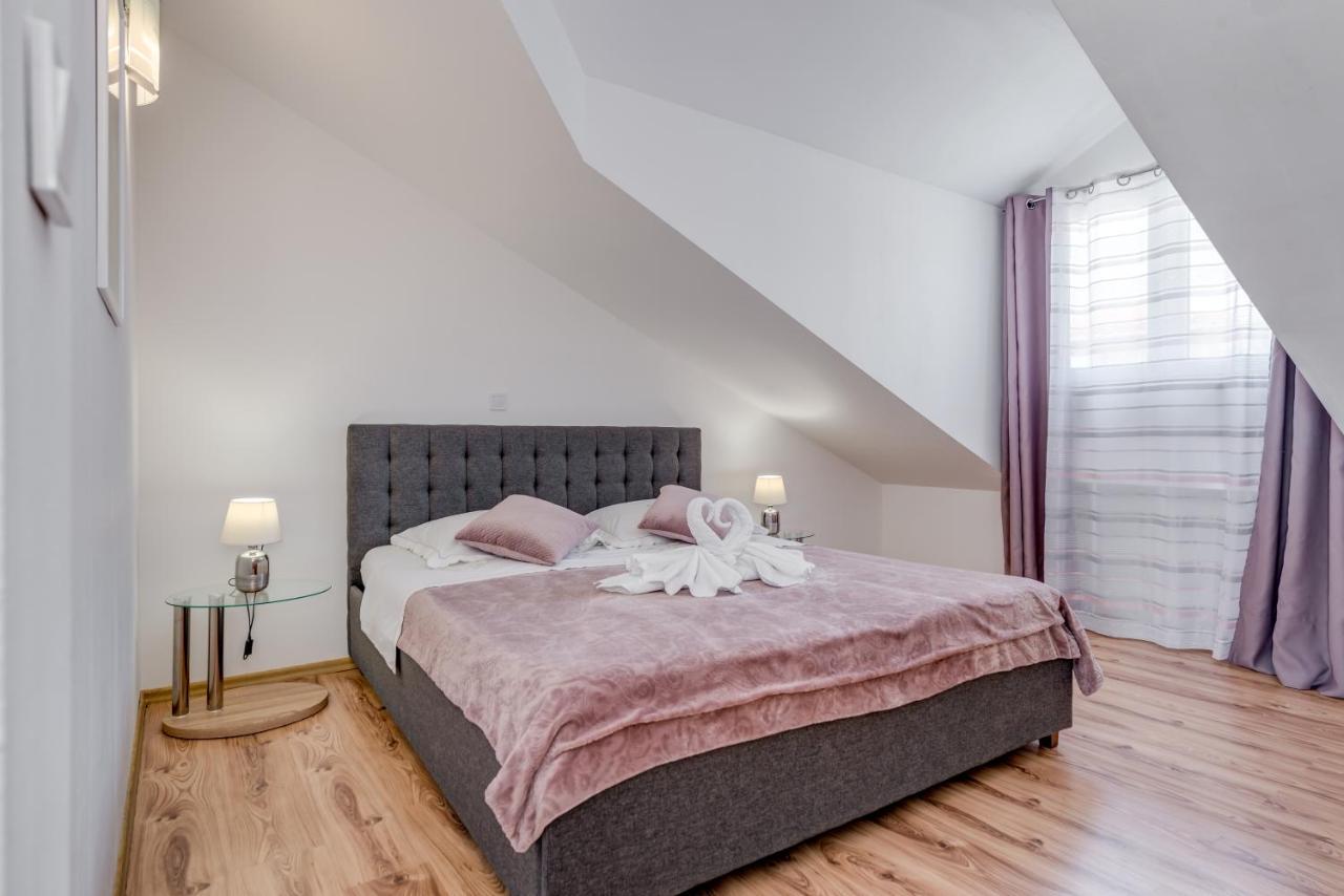 Summer Orchid - Spacious Duplex By The Beach & Ps5 Стобрек Экстерьер фото