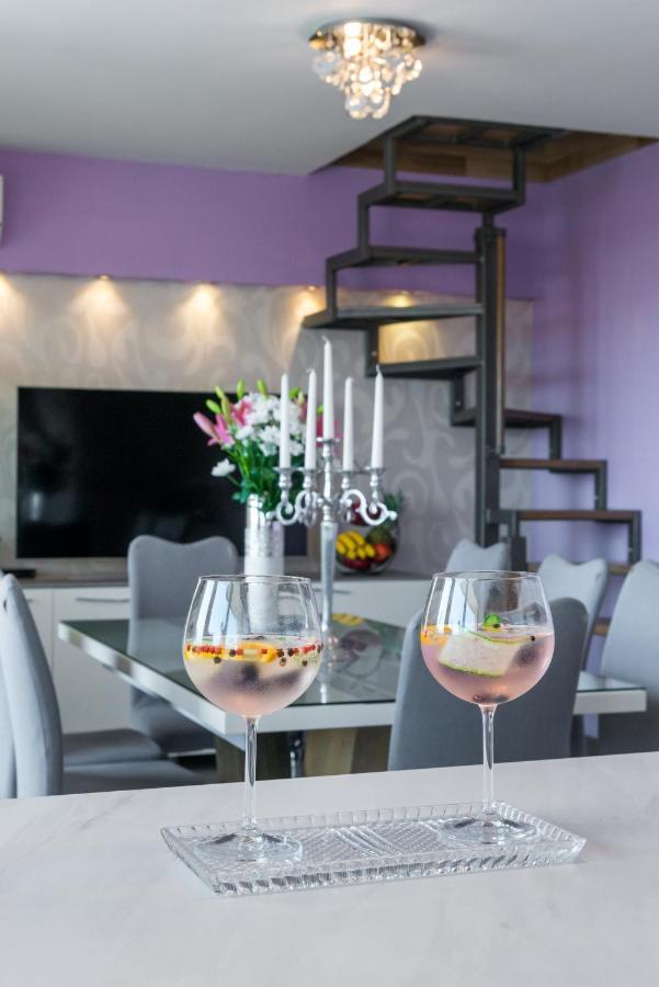 Summer Orchid - Spacious Duplex By The Beach & Ps5 Стобрек Экстерьер фото