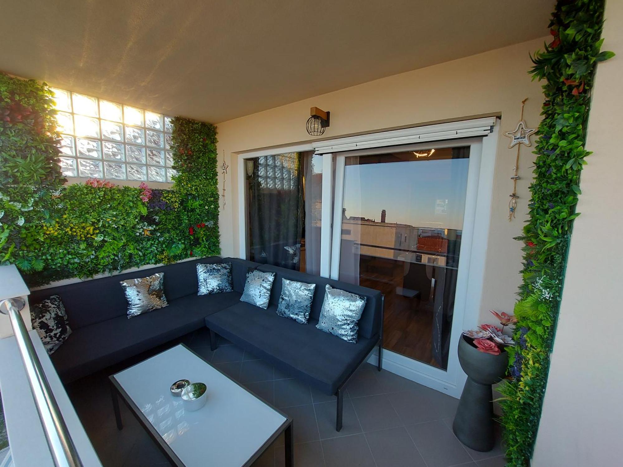 Summer Orchid - Spacious Duplex By The Beach & Ps5 Стобрек Экстерьер фото
